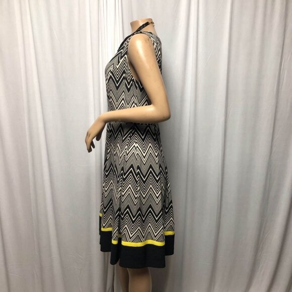 Jessica Howard Dress Womens Size 8 Black White Yellow Stretchy Zigzag Sleeveless - Picture 3 of 7